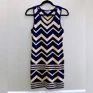 Stiletto's Sleeveless Chevron Pattern Knit Dress Women's Size M Navy Cream